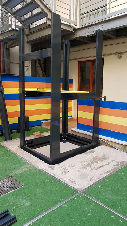 Pianoterra ascensore a colonna