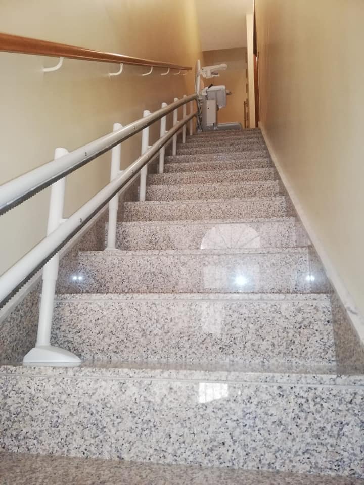 Scala con montascale