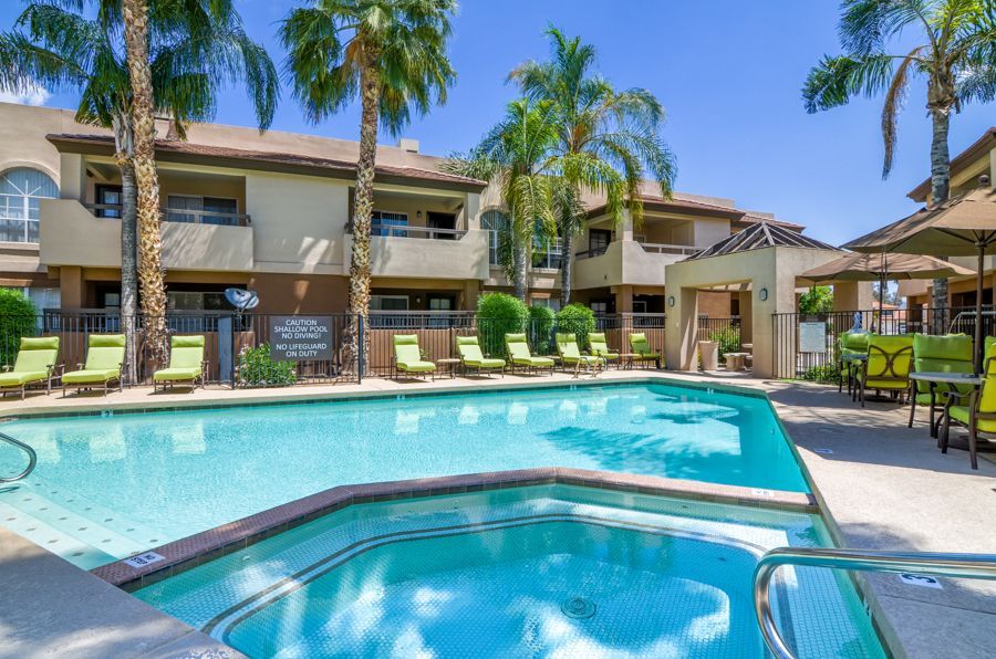 Swimming pool at Desert Horizon in Scottsdale, AZ.
