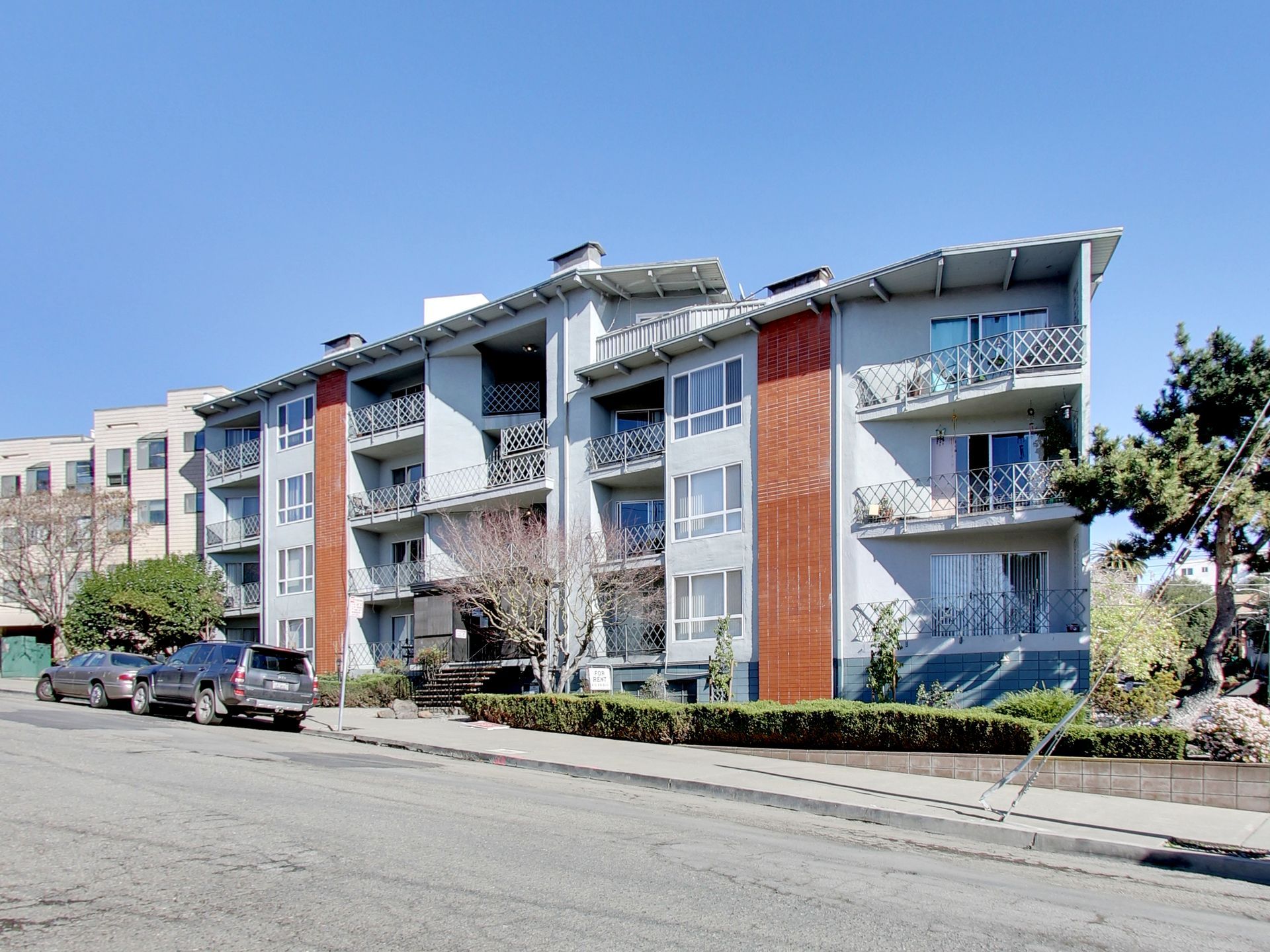 front facing photo of 270 perkins apartment building