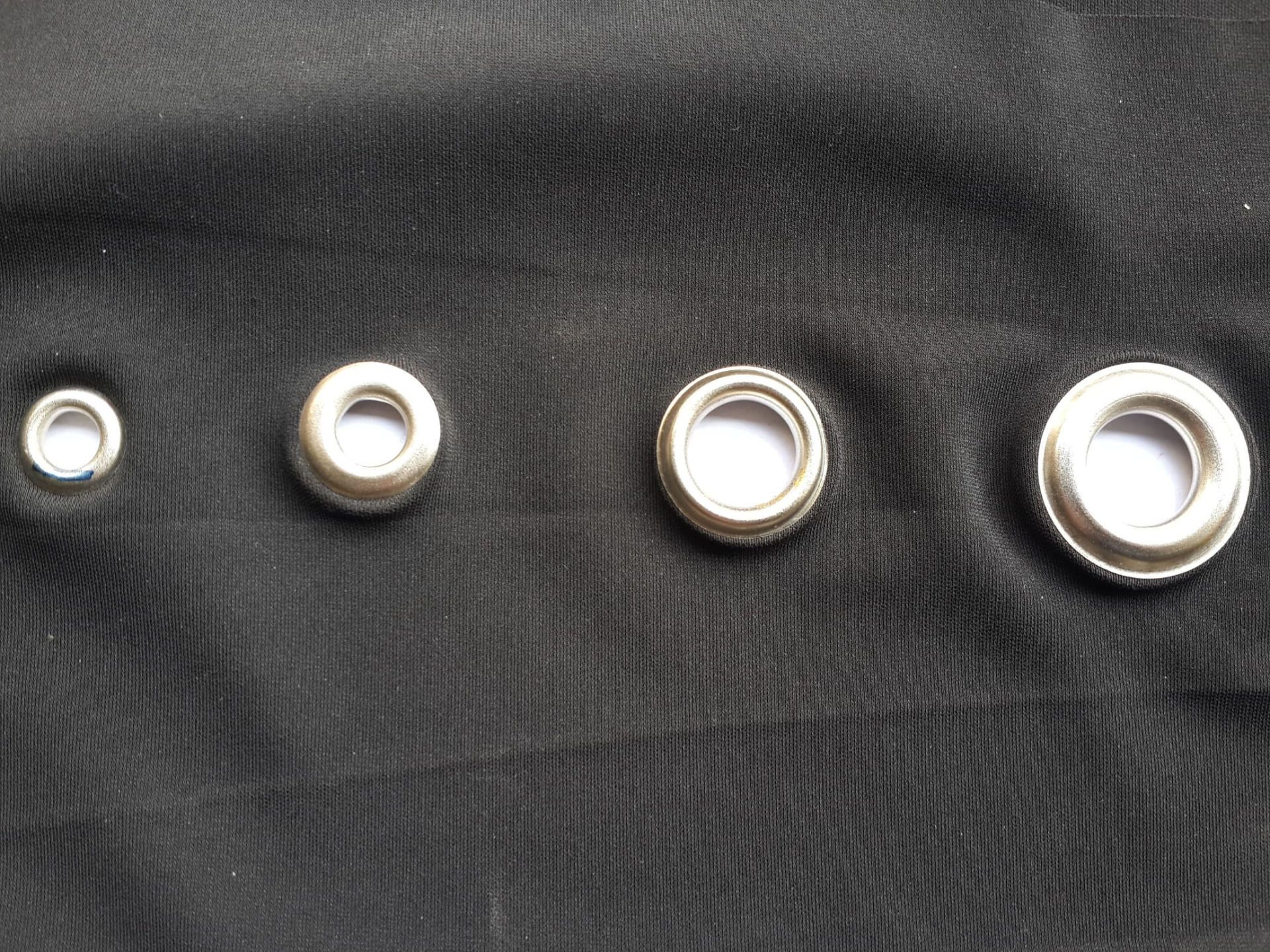 איבקות זהובות בהירות