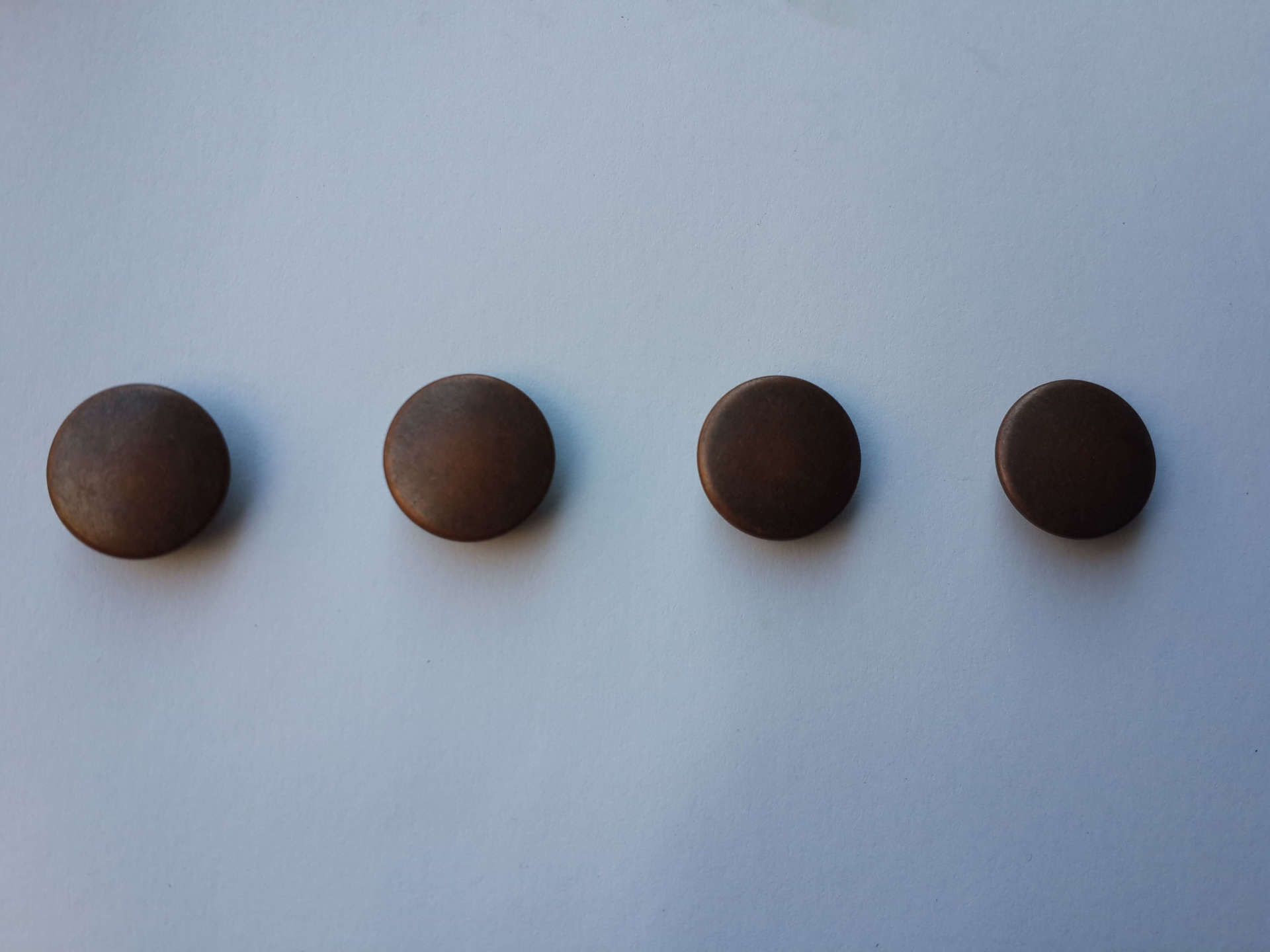 לחצניות חלקות