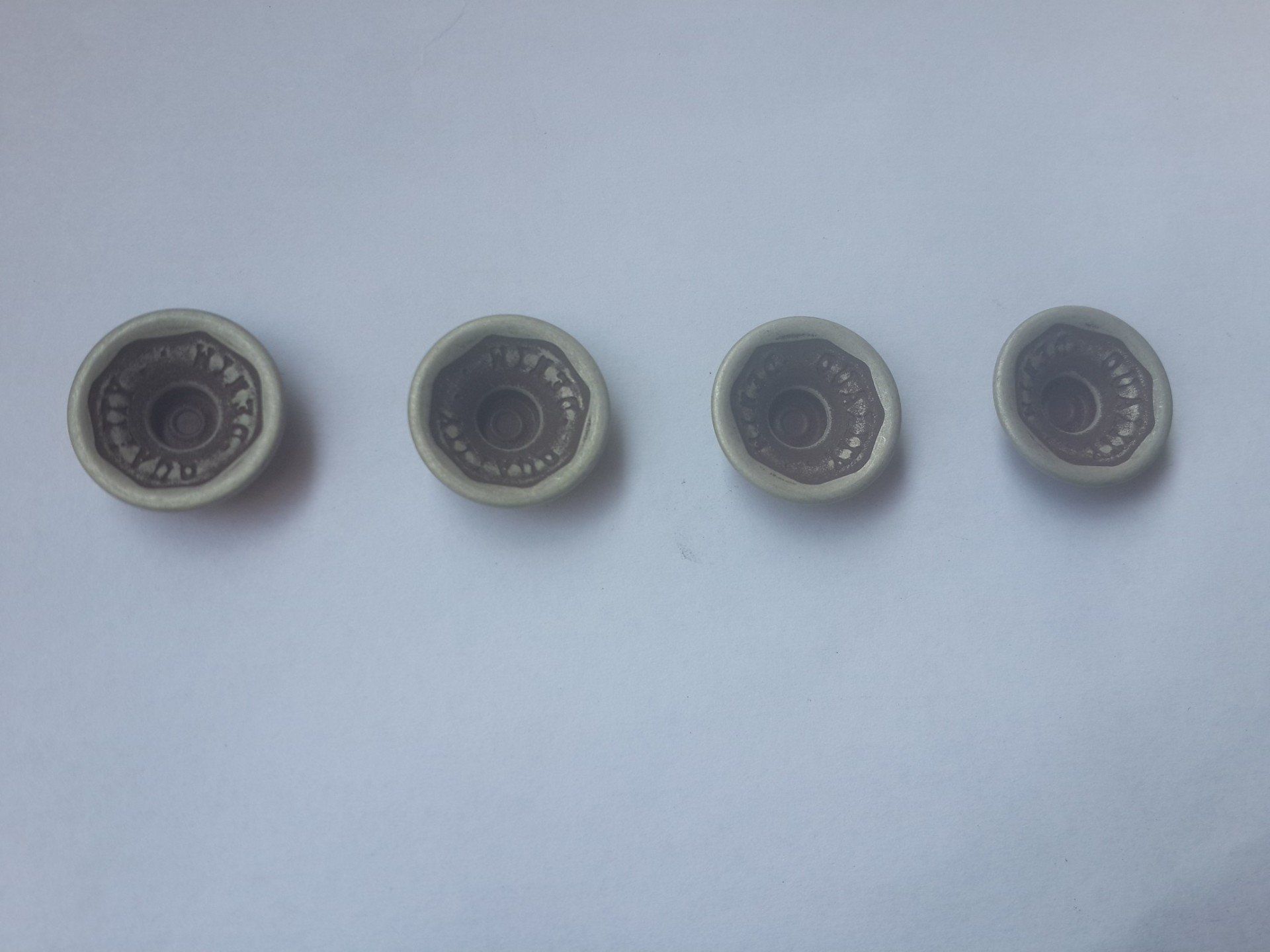 כפתורים לג'ינס מיוחדים