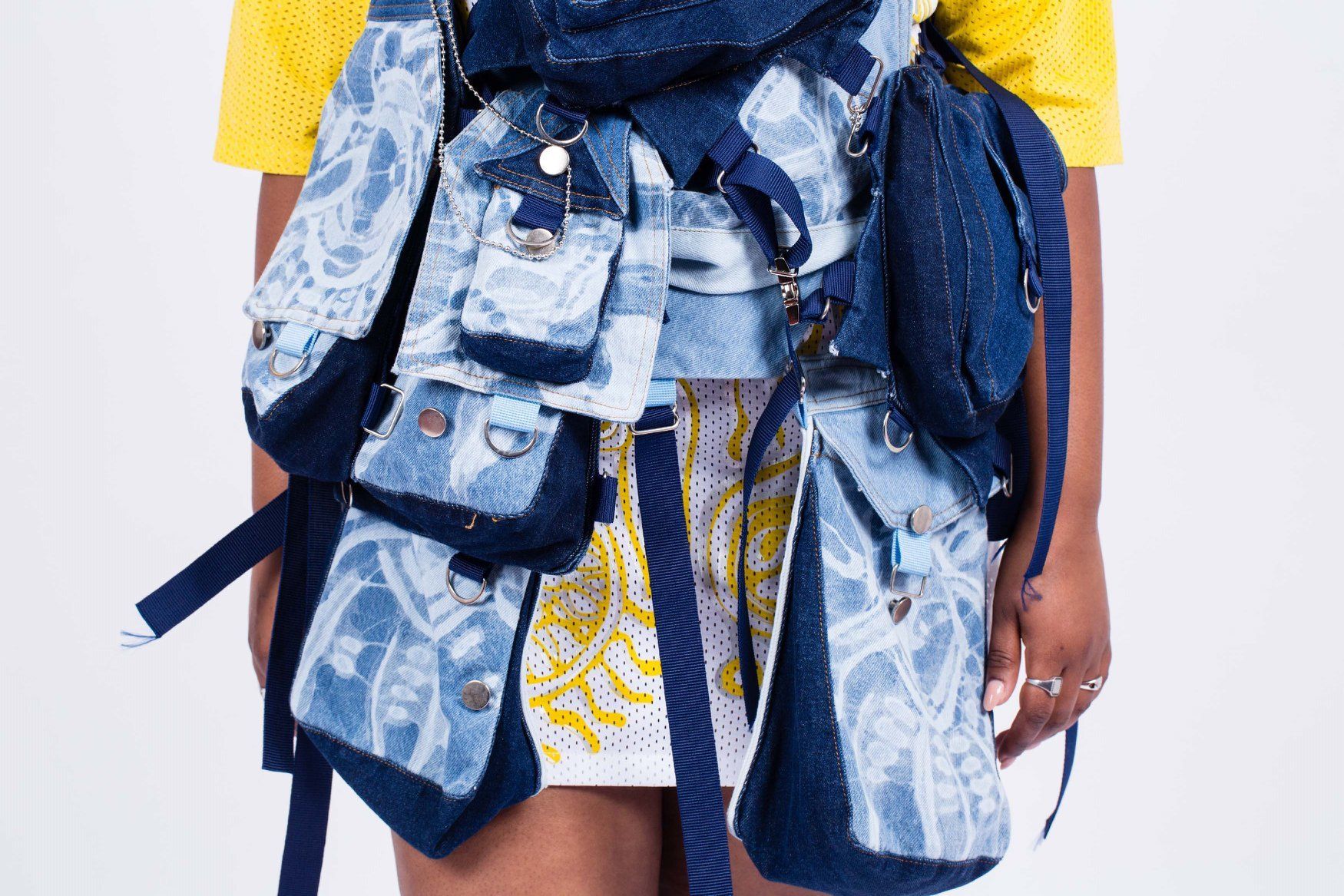 אביזרי אופנה של גור על פרויקט גמר בשנקר