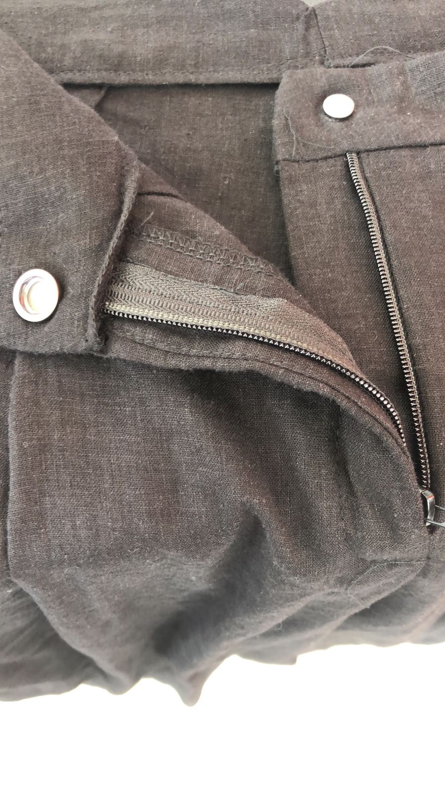 מכנס אלגנט עם לחצניות של גור