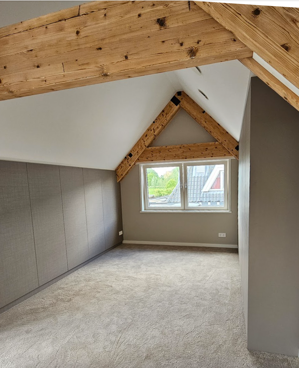 maatwerk interieur, slaapkamerkast, bureau