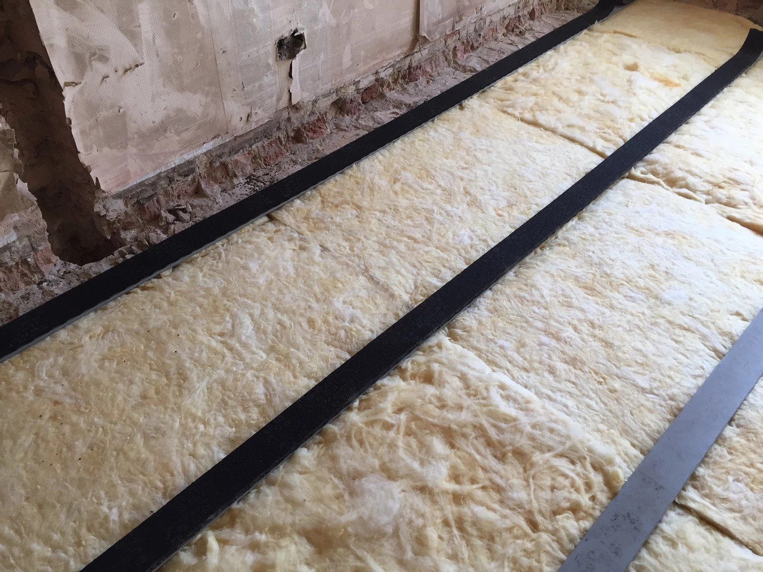 Lewis profilētas metāla plāksnes starpstāvu pārsegums - Arhitekta Konstantīna Pēkšēna nams Ausekļa 14 - 4