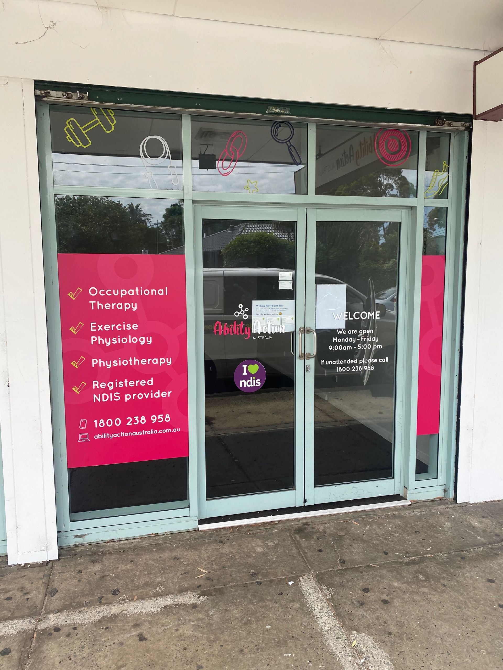 A Store Front with A Sign that Says ' Sensational Therapy ' on It — Illawarra Sign Group in Bulli, NSW
