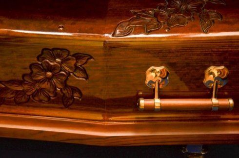 bara decorata con manici