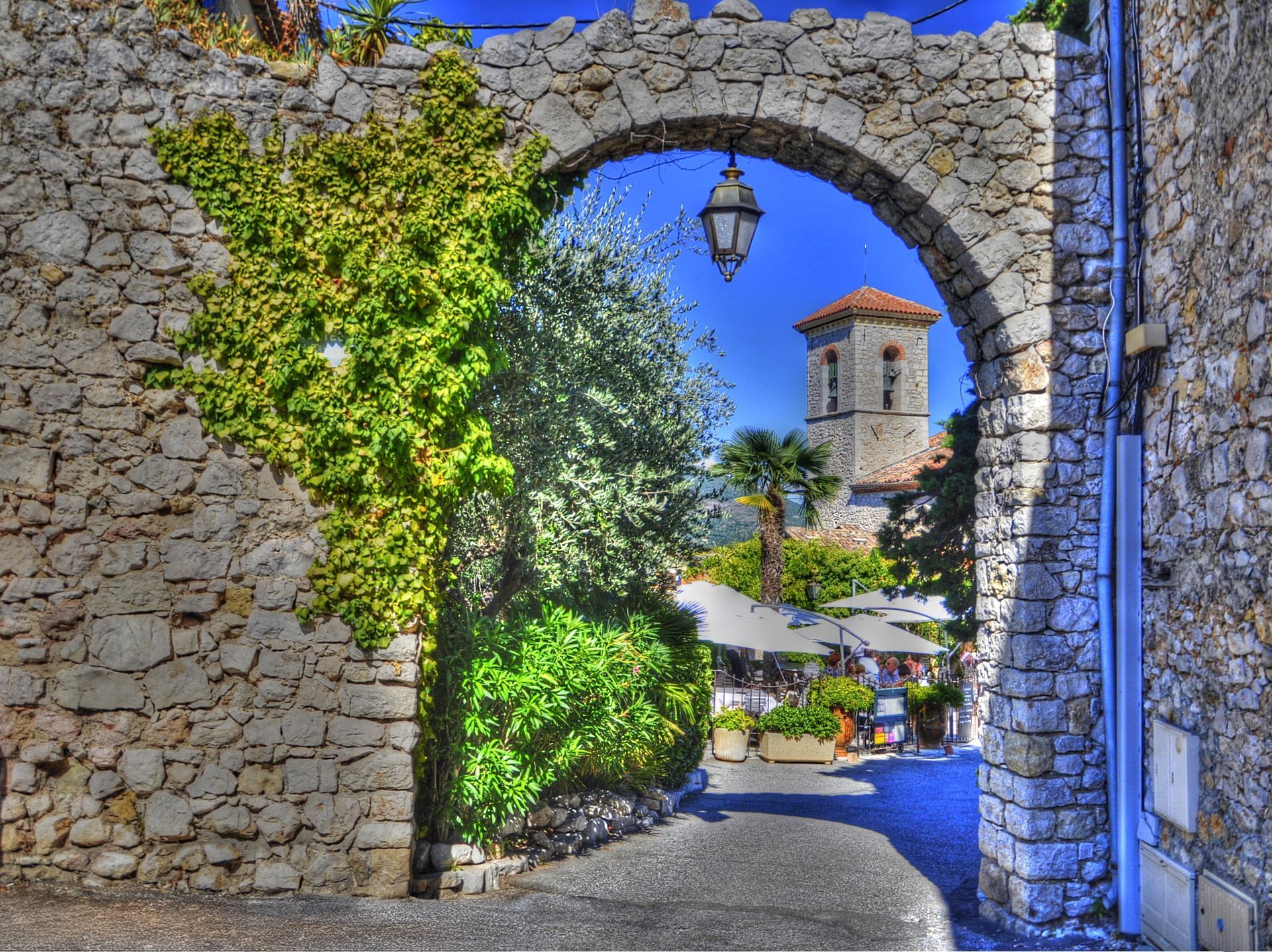 Cabris, petit village perché qui vaut vraiment le détour si vous aimez les coins authentiques