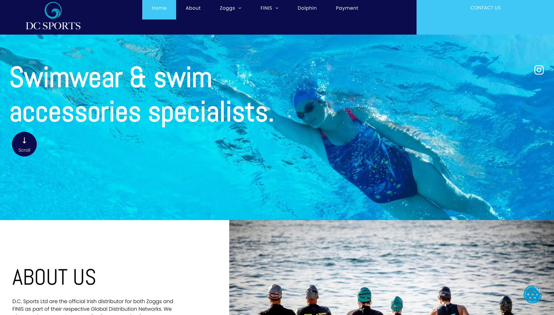 DC Sports website with a swimmer in a blue swimsuit underwater.