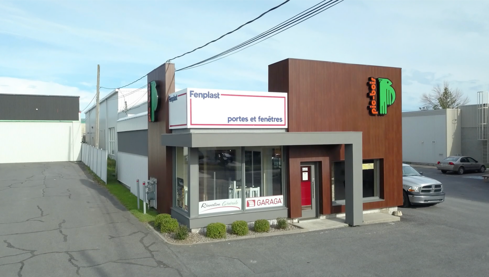 Extérieur d'un bâtiment étiqueté