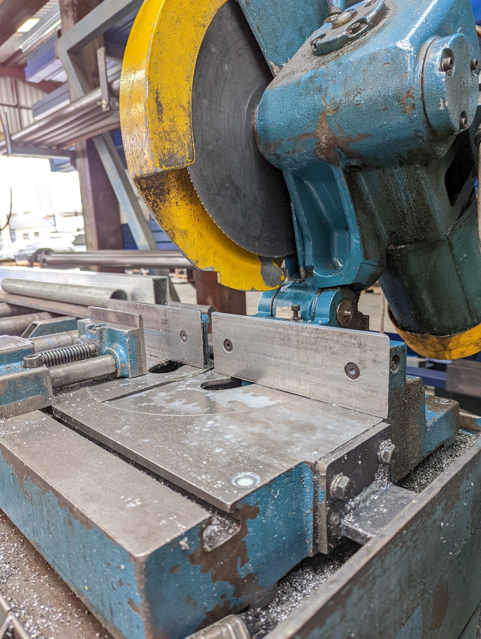 Steel Cutter — Moolap, VIC — Betta Steel