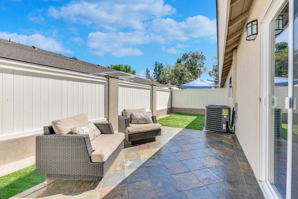 Americana Apartments Orange Gallery