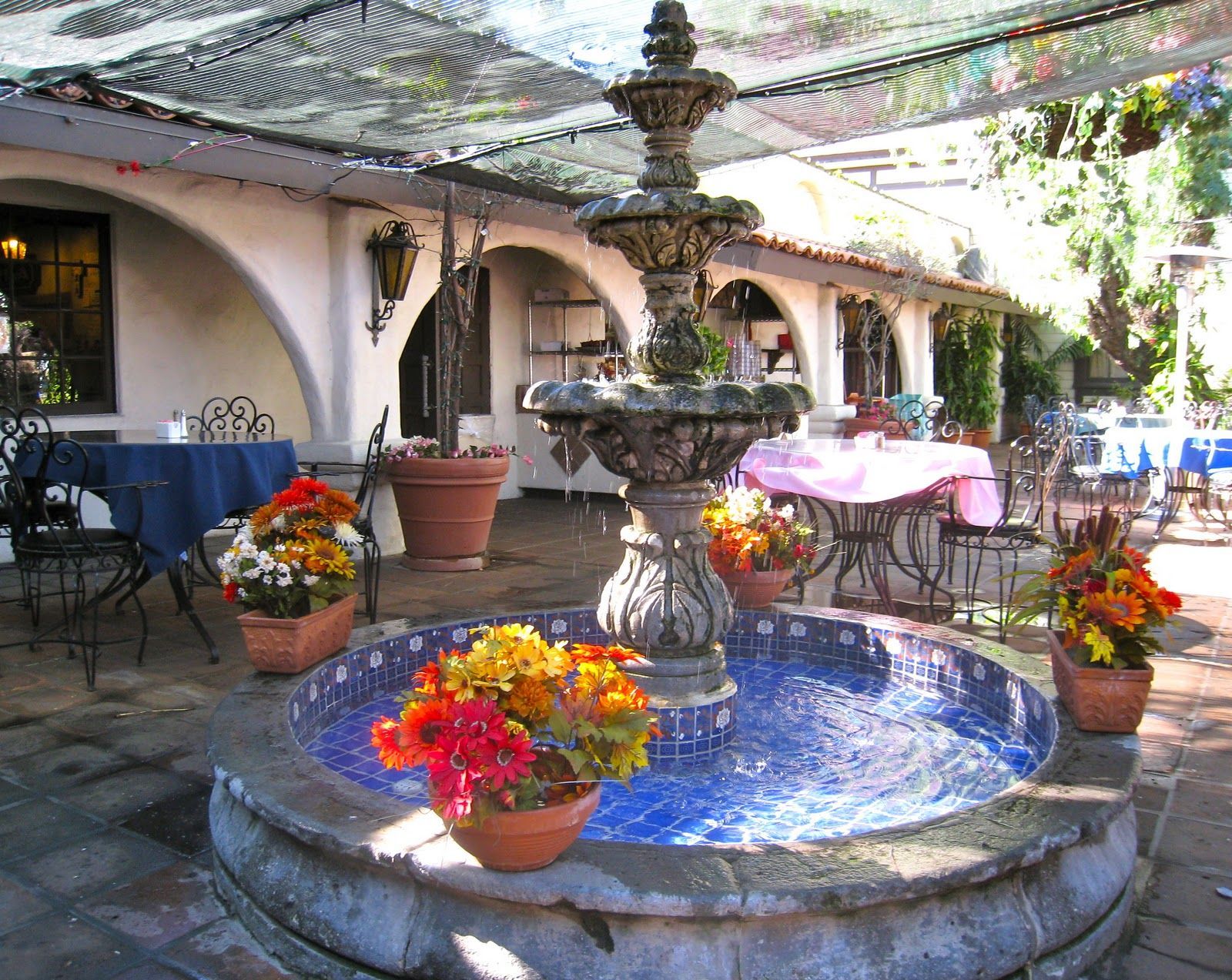 Americana Apartments Orange Gallery