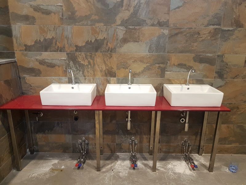 top in vetro laccato per mobili del bagno