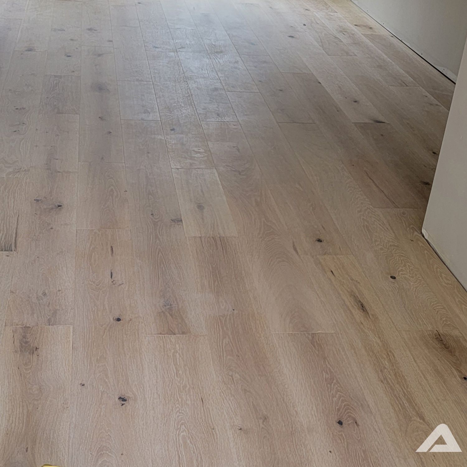 Image of laminate flooring freshly installed
