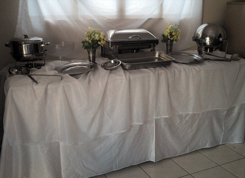 Copos, Pratos e Talheres para Locação | Demifest Locação