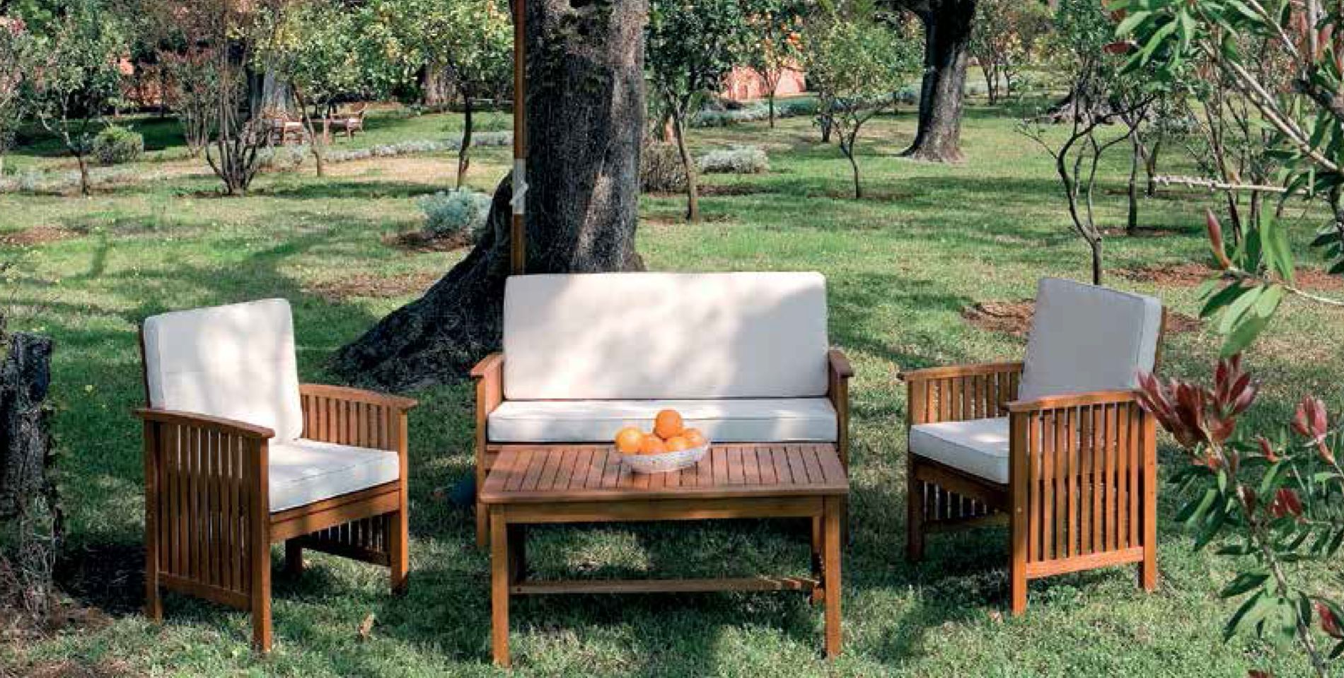 divanetto da giardino