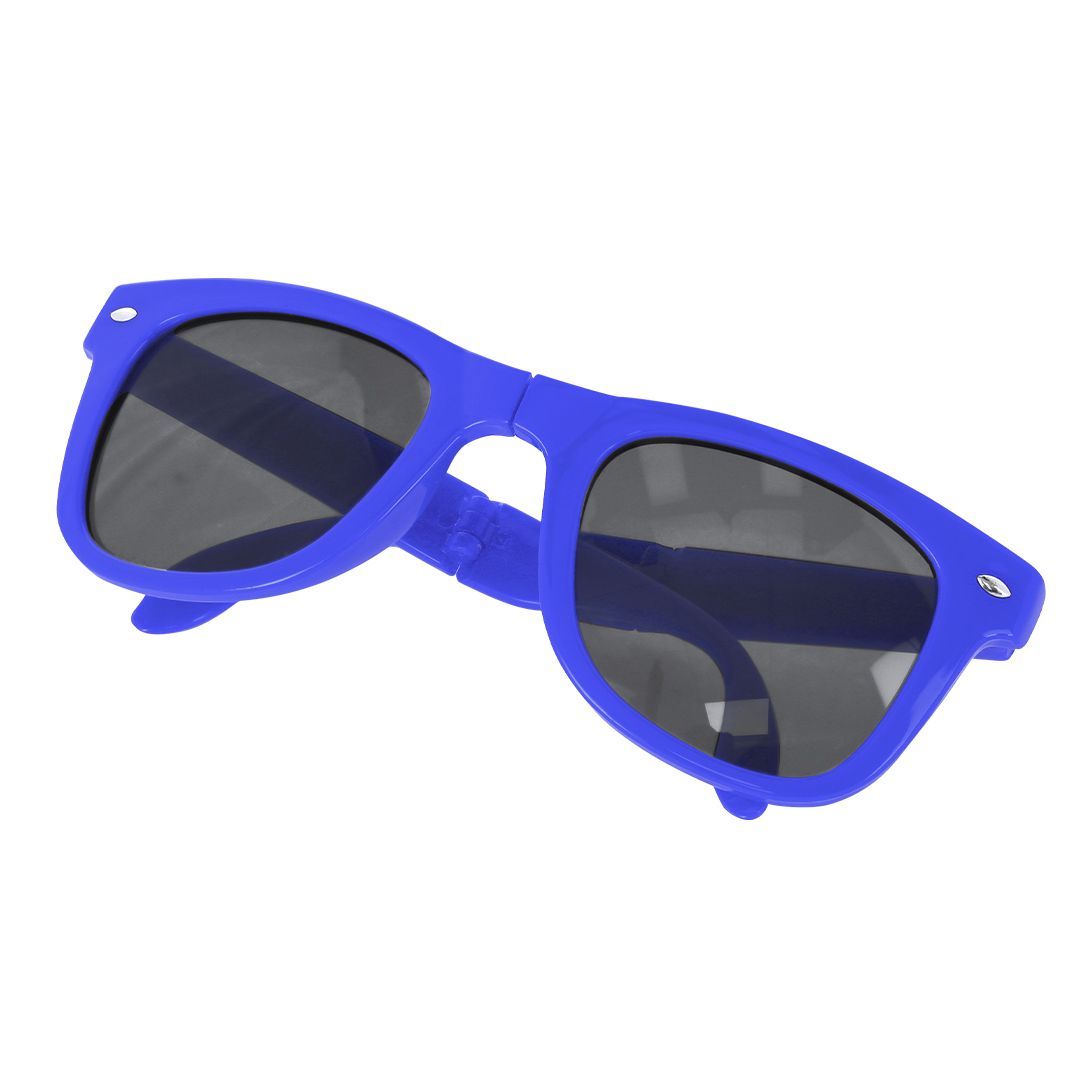 Gafas de sol azules con montura de plástico y lentes oscuras sobre fondo blanco.