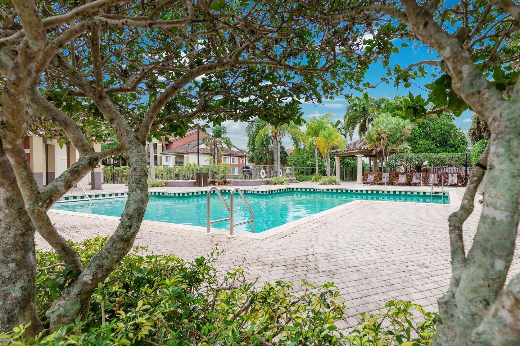 American Landmark pays $61M for North Lauderdale rental community