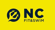 Logo giallo per NC Fit & Swim: tridente blu navy in un cerchio, testo 