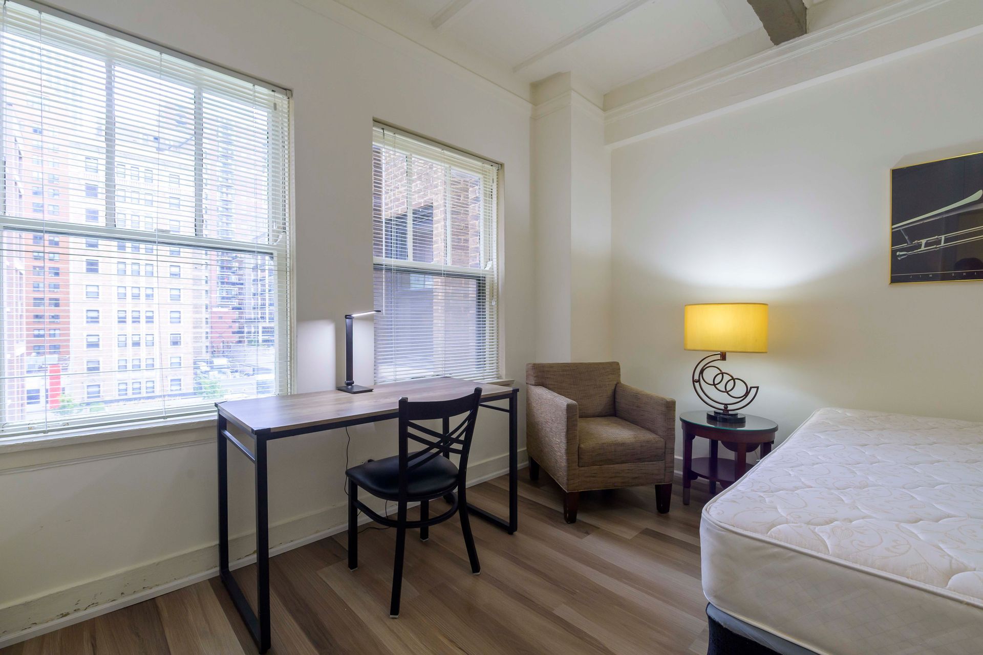 Canterbury Court Apartments