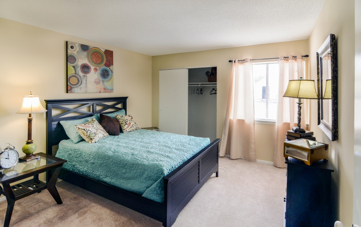 Reserve at Mount Moriah - bedroom furnished and closet