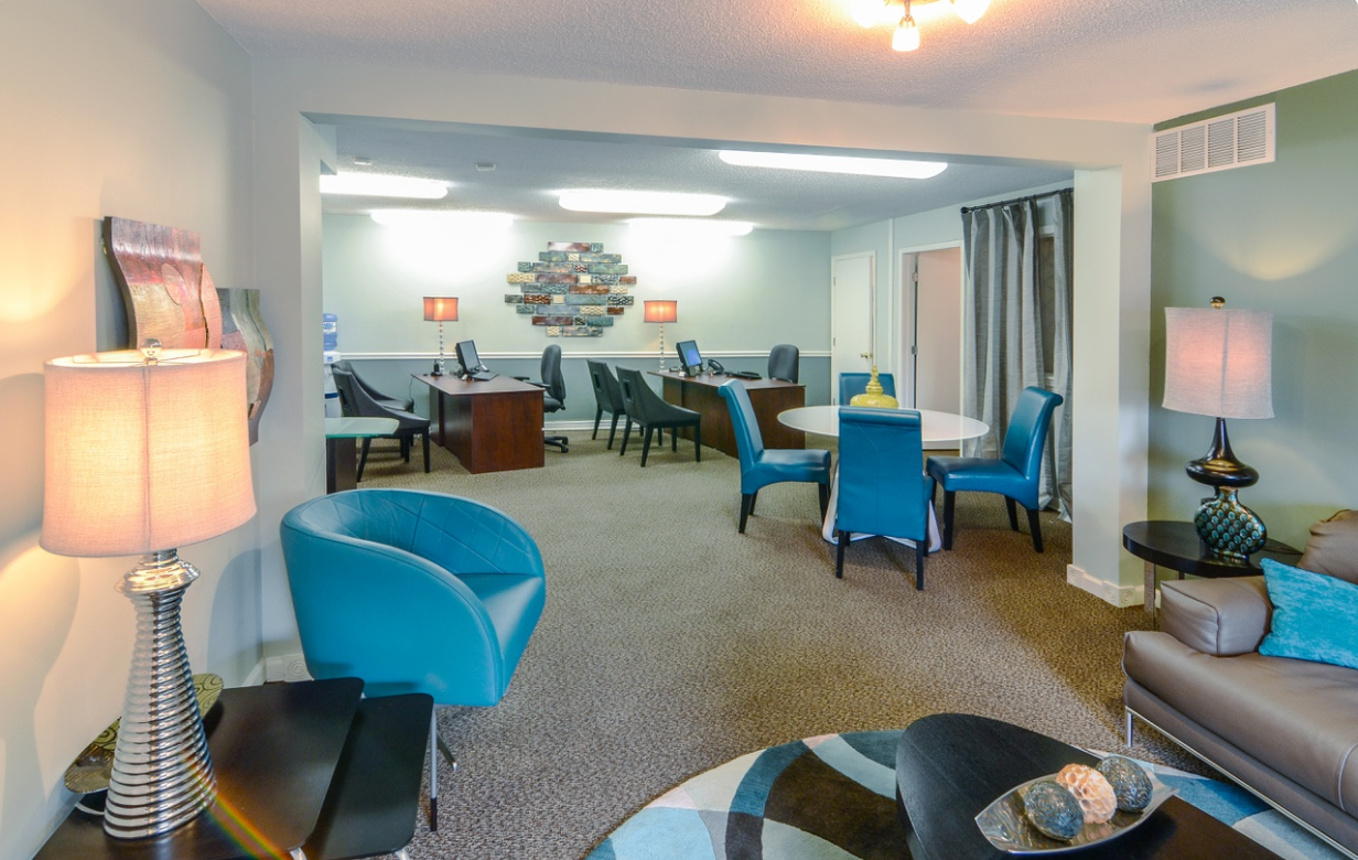 Reserve at Mount Moriah -Living Room and Dining room