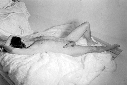 Very well-endowed male escort for women & female clients