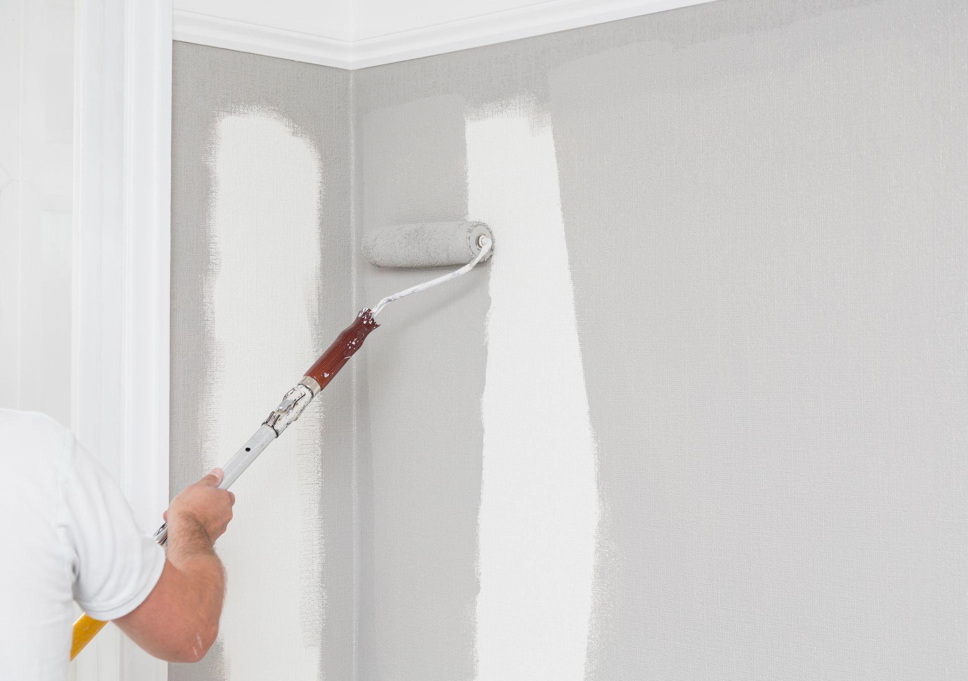 Interior wall painting service by Honey-Doo in Sayreville NJ