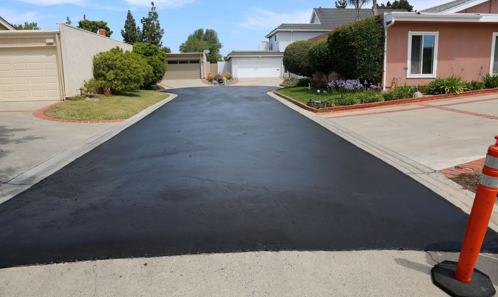 Sealcoating a driveway