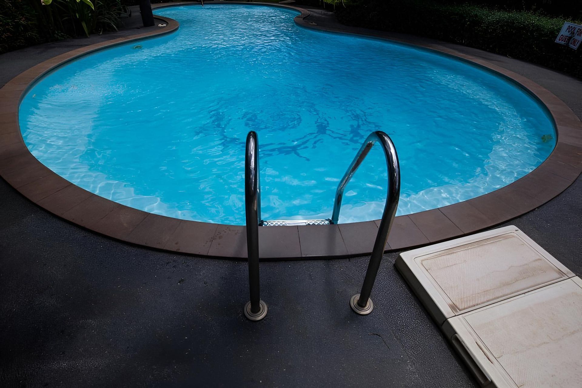 A Round Swimming Pool With Stairs Leading To It — Ballina Pool Shop In Ballina, NSW