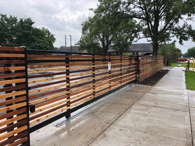 About Foster Fence | Industrial & Commercial Fencing | Houston, TX