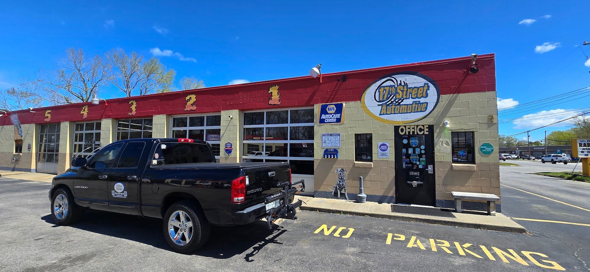 Gallery Image | 17th Street Automotive