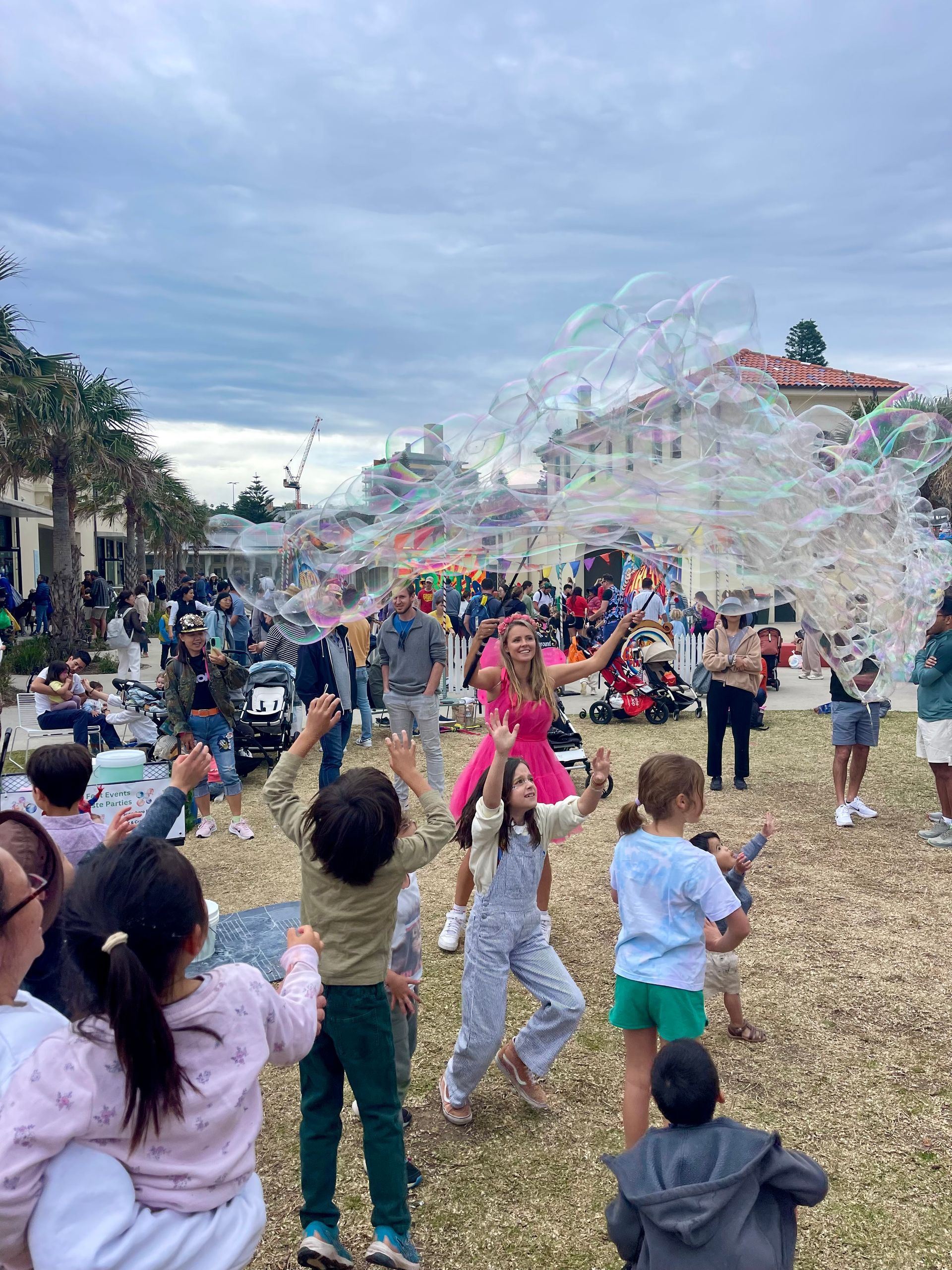 ginormous bubbles entertainment Sydney