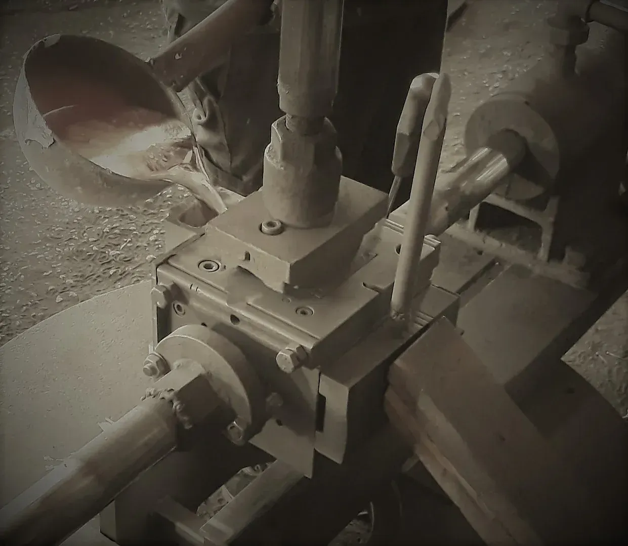 Macchinario per fusioni di alluminio in conchiglia