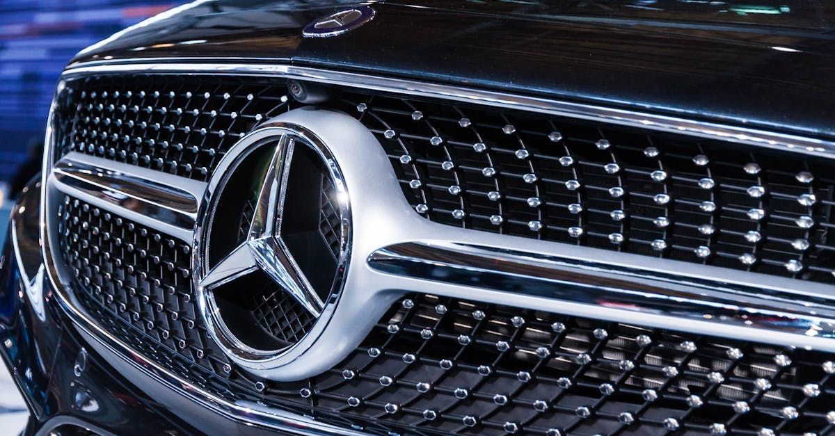A close up of the front of a mercedes benz car  | Vaughan Automotive