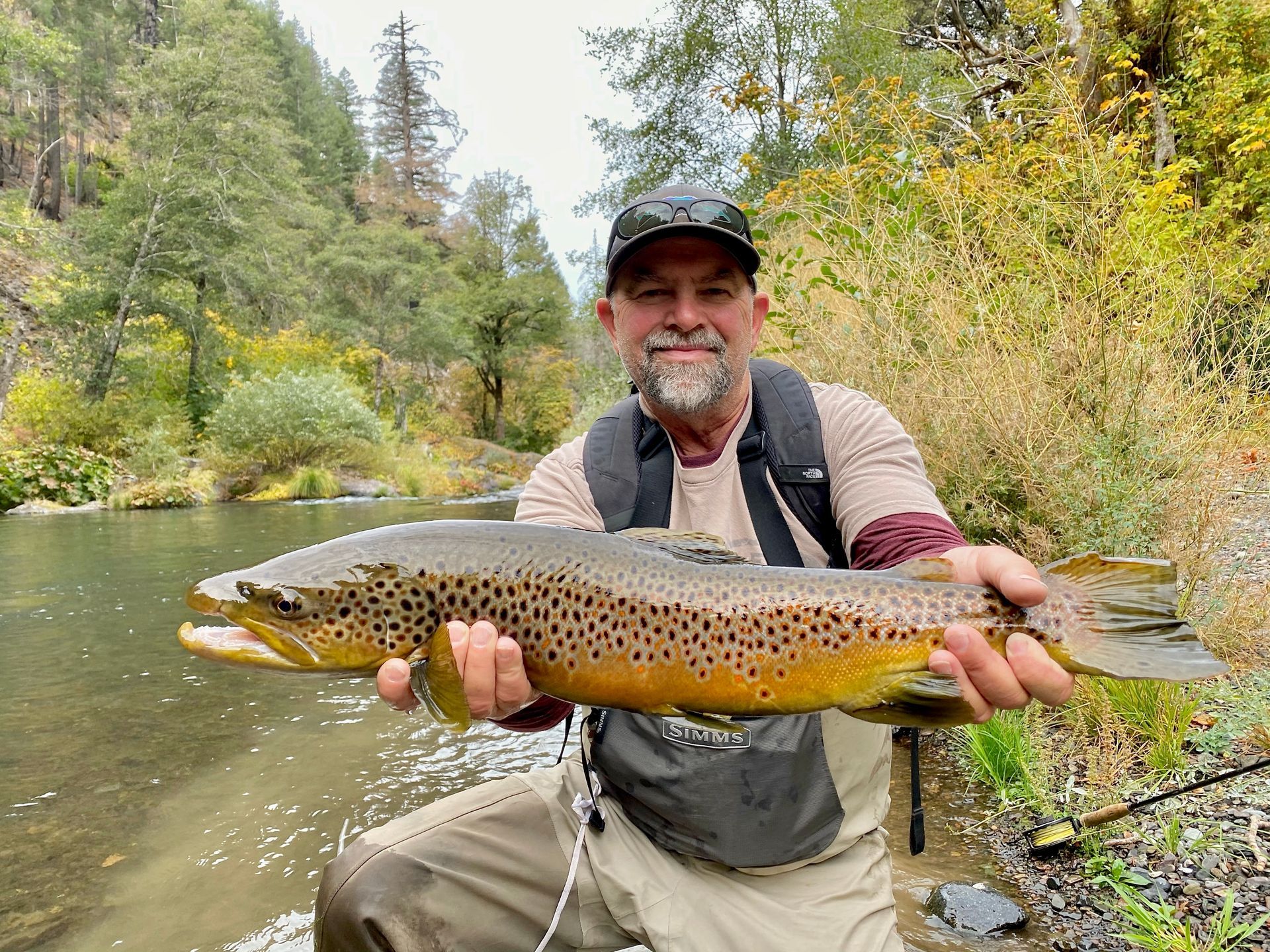 Guide assisting angler on the McCloud River in Northern California