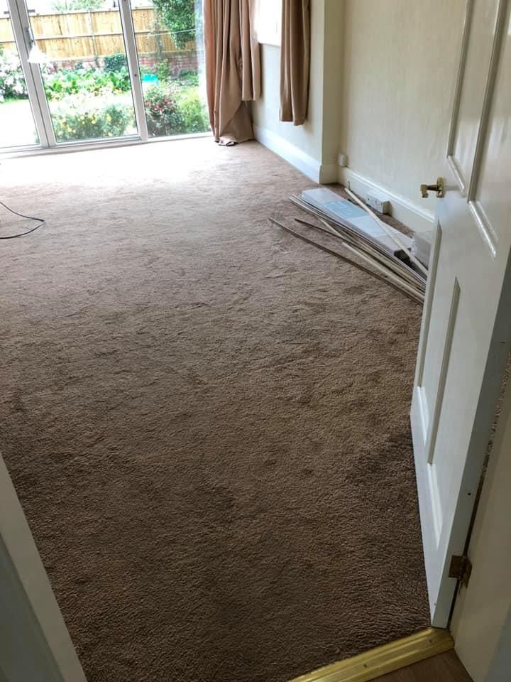 Derbyshire Flooring Specialists carpet fitters installed grey lounge carpet in Derby