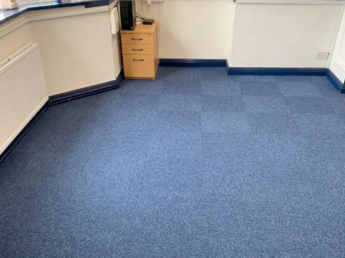Derbyshire Flooring Specialist flooring contractor carpet tile fit in Derby