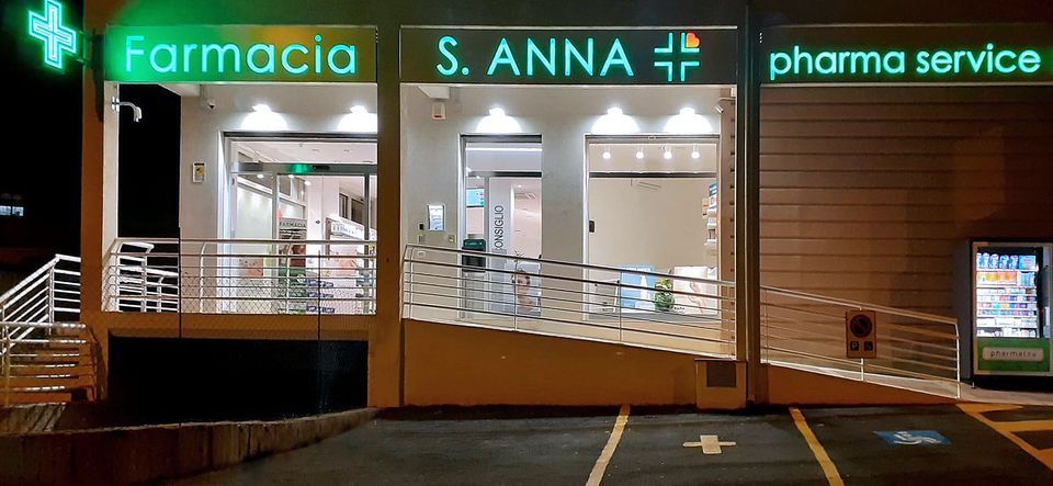 esterno farmacia