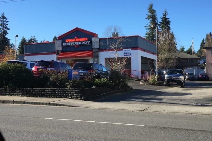 Auto Body - 6500 Evergreen Way Center