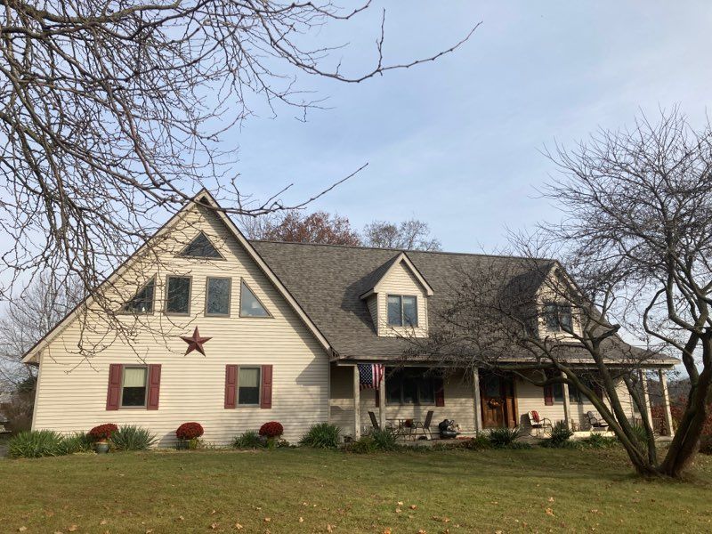 House with Asphalt Shingle Roof — Spencerville, IN — SL Construction