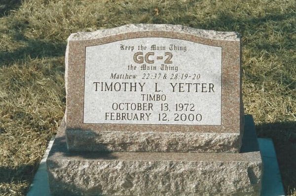 Headstone of Timothy L. Yetter. 