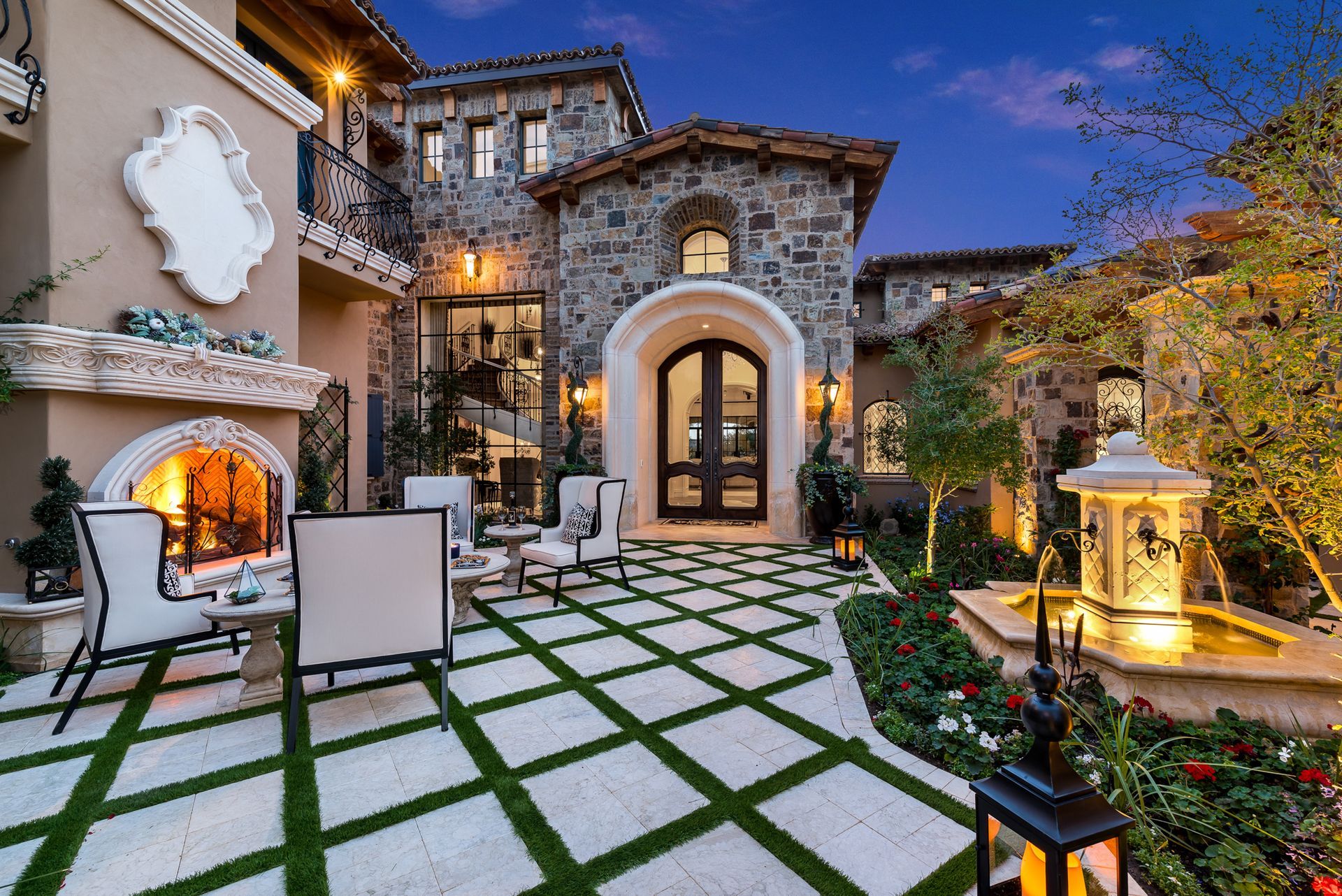 french architecture courtyard