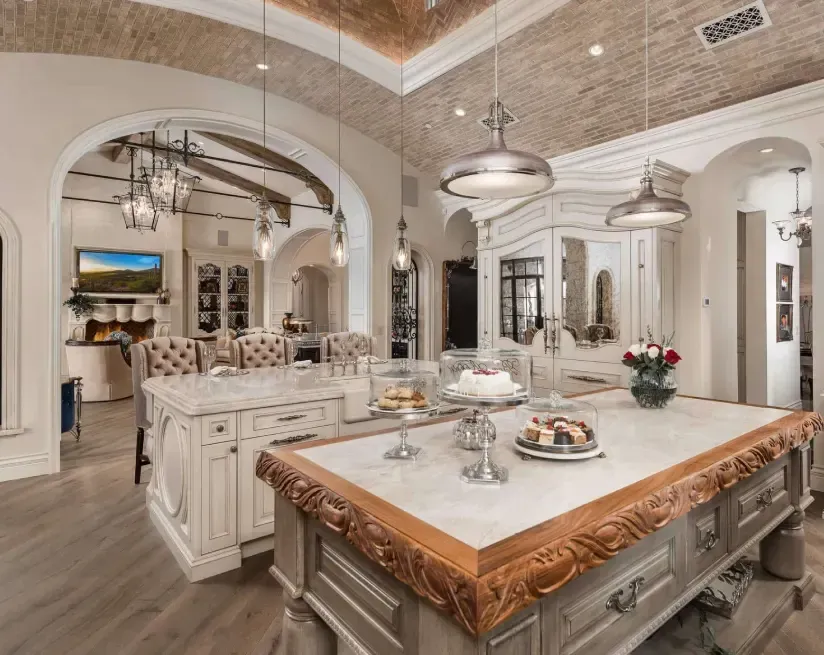 Kitchen with a large island in the center