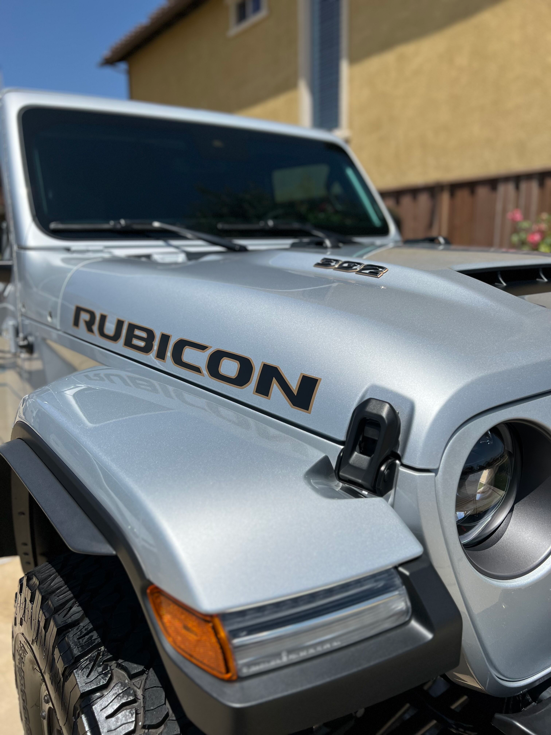 Exterior mobile detail wash jeep rubicon