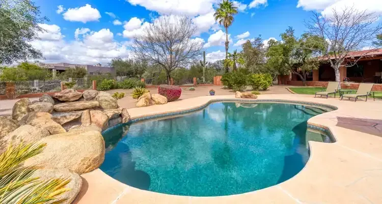 Rosehill Palms - How to Design Landscaping Around a Pool - Pool example 04