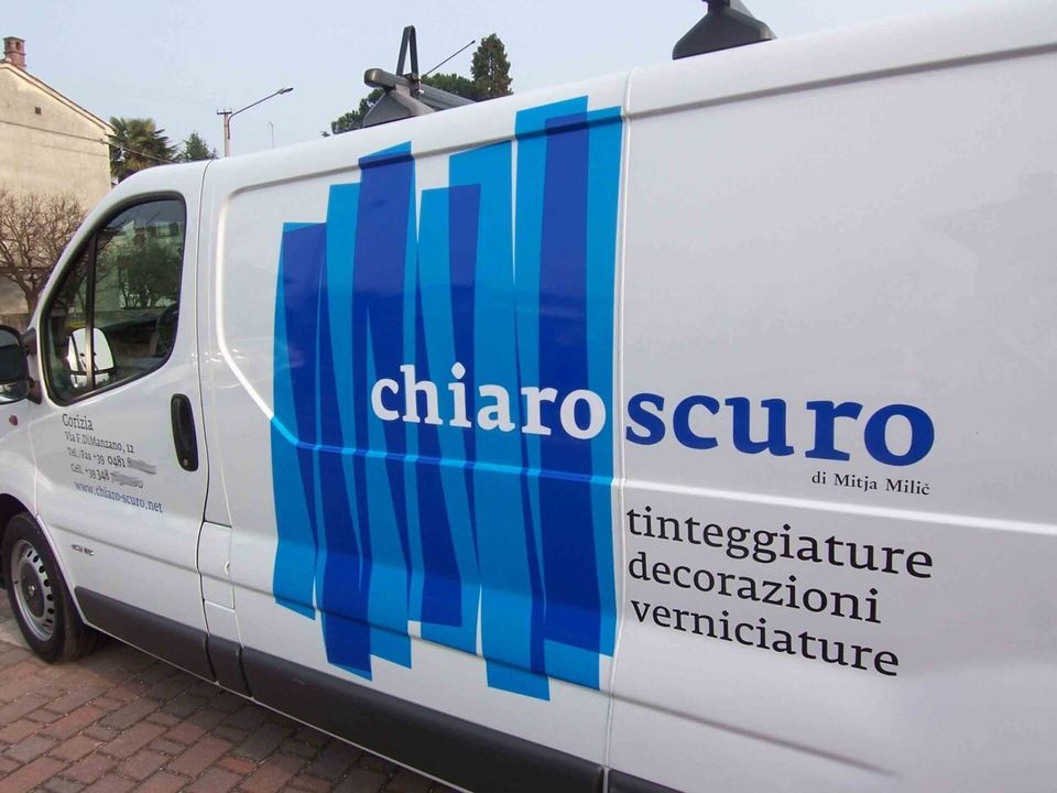 scritte con decorazione per automezzi a Gorizia